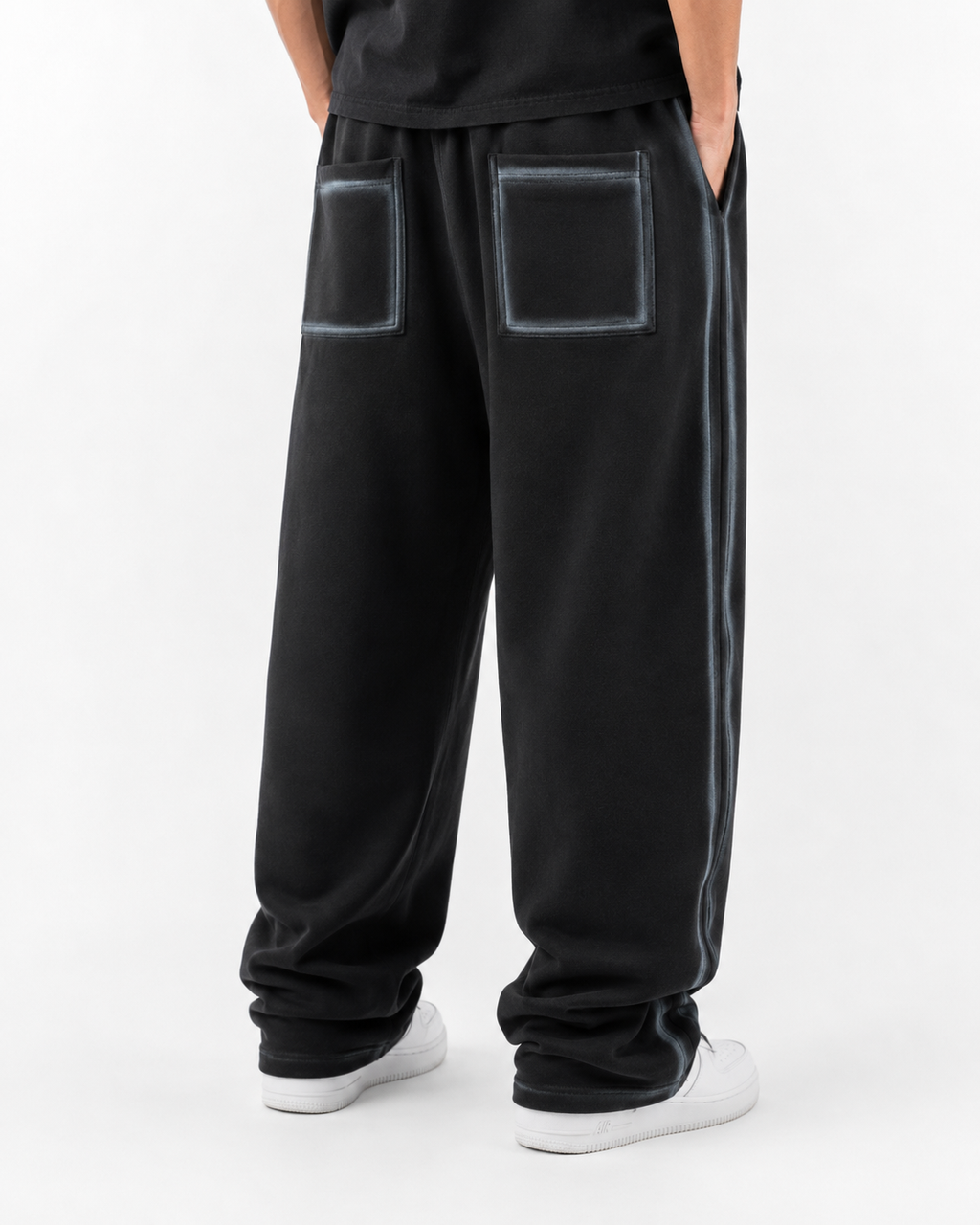 bottoms,joggers,sweatpants,relaxed,comfy,loose,fit,black,washed