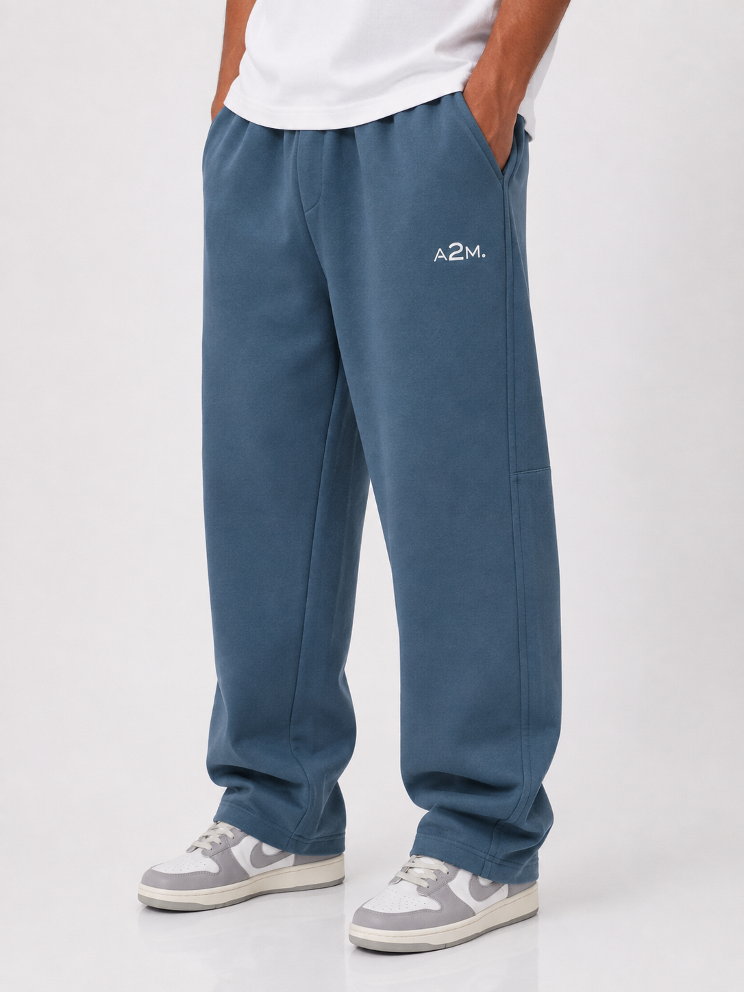 ESSENTIAL JOGGER - Haze Blue