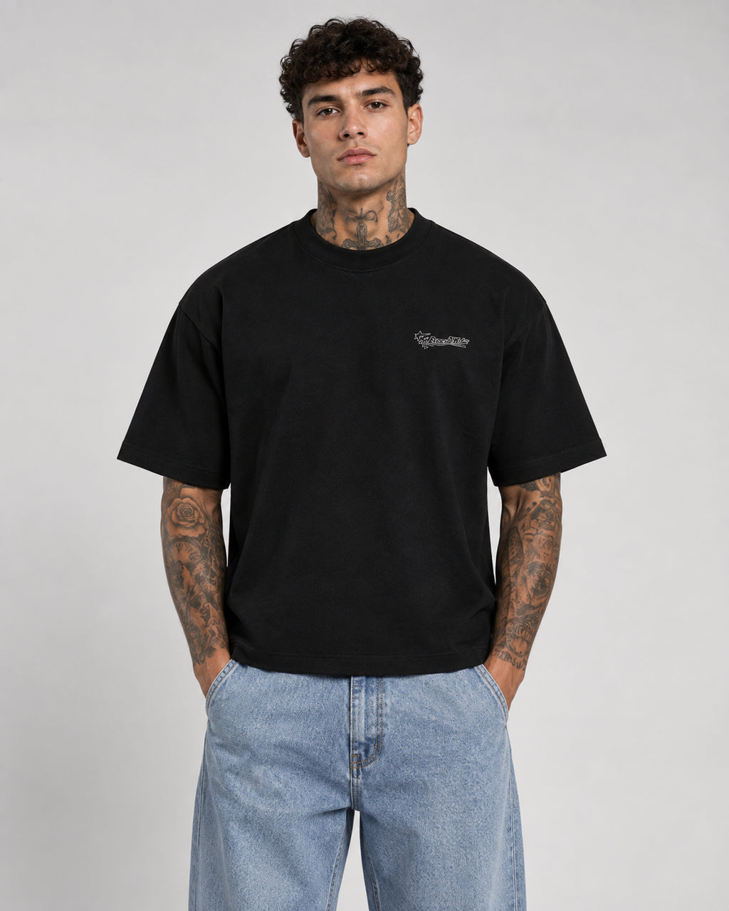 oversized,boxy,black,white,casual,streetwear