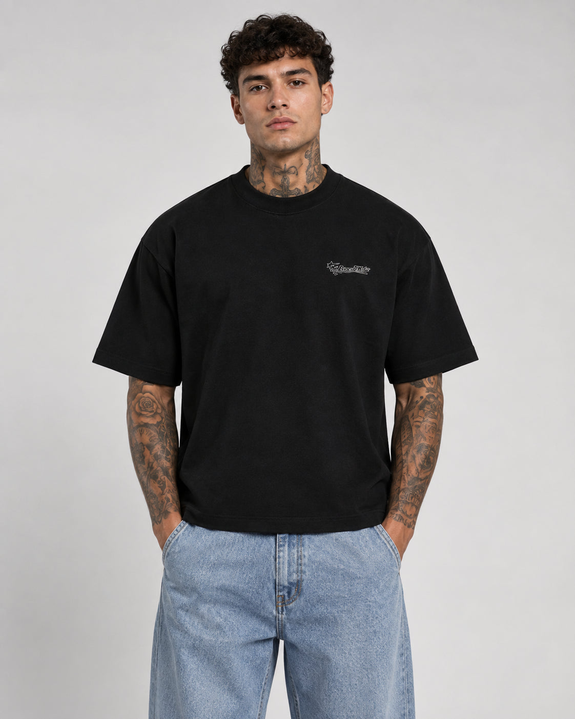 oversized,boxy,black,white,casual,streetwear